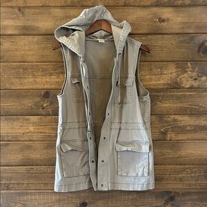 Matty M Women's Tan Hooded Vest
